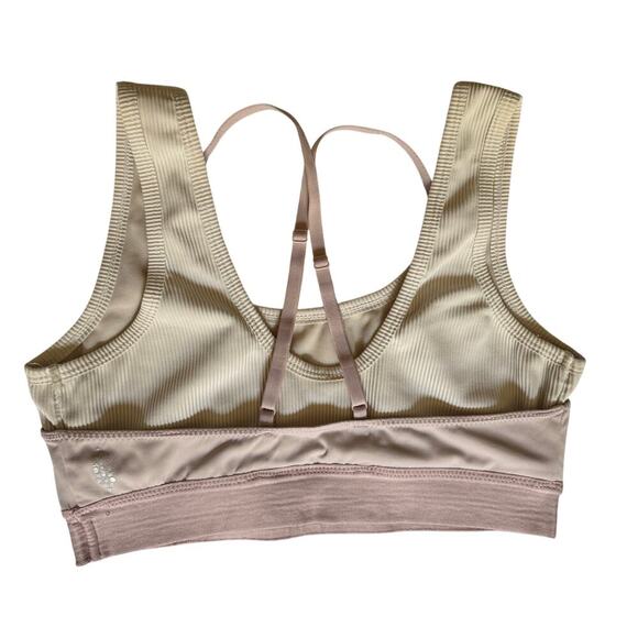 Free People M Cross back design layered pink & cream activewear - Picture 3 of 9